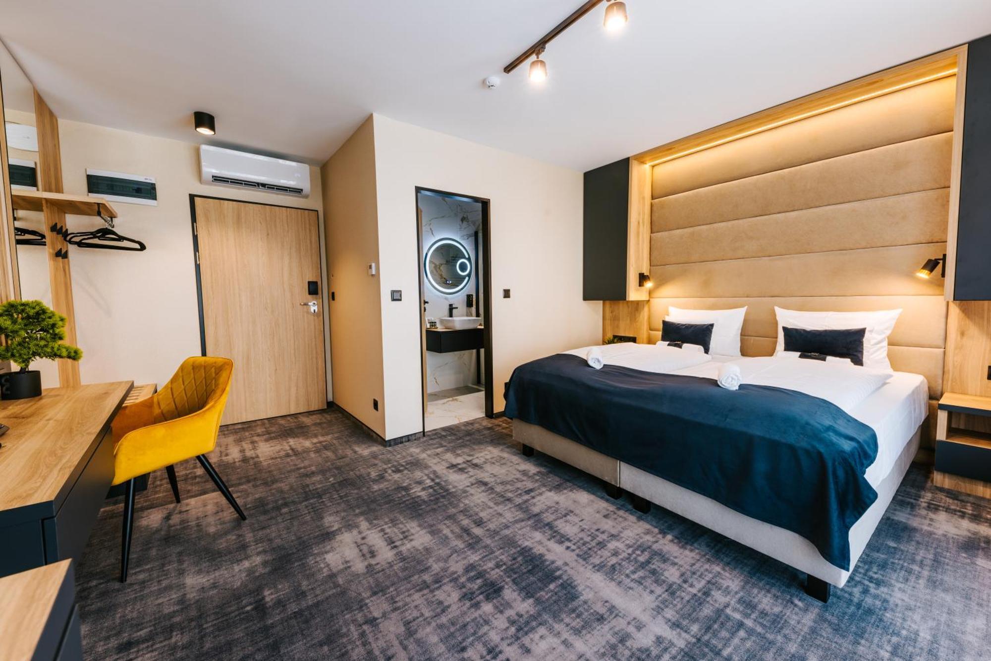 Hotel Auris セゲド エクステリア 写真